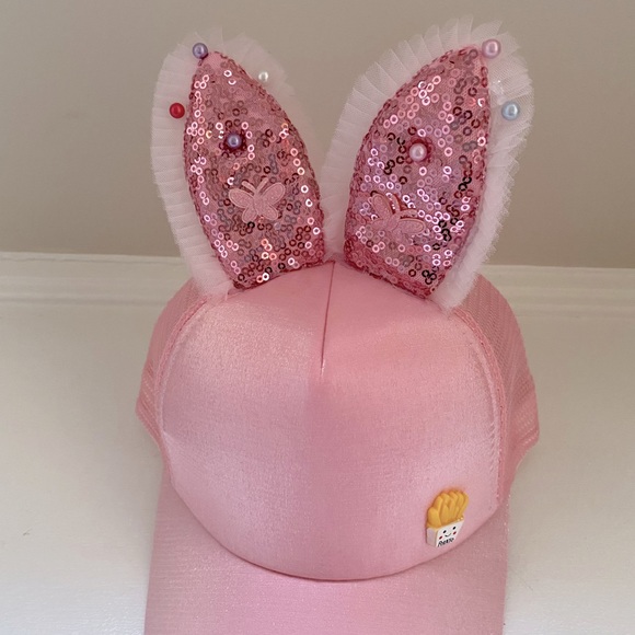 Girls pink hat with bunny ears - Picture 2 of 6
